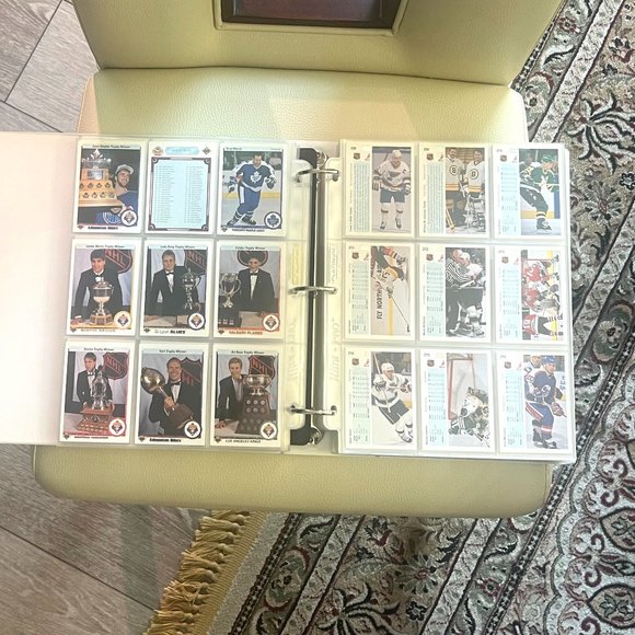 1990-1991 Upper Deck NHL Hockey Card Set! - Picture 9 of 16